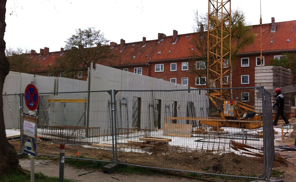 Die Baustelle vor dem kleinen Hörsaalgebäude, Foto: Lene Rusbült
