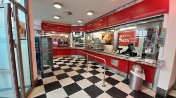 A red american style bistro counter